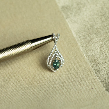 0.50ct Natural Alexandrite 18k White Gold Pendant